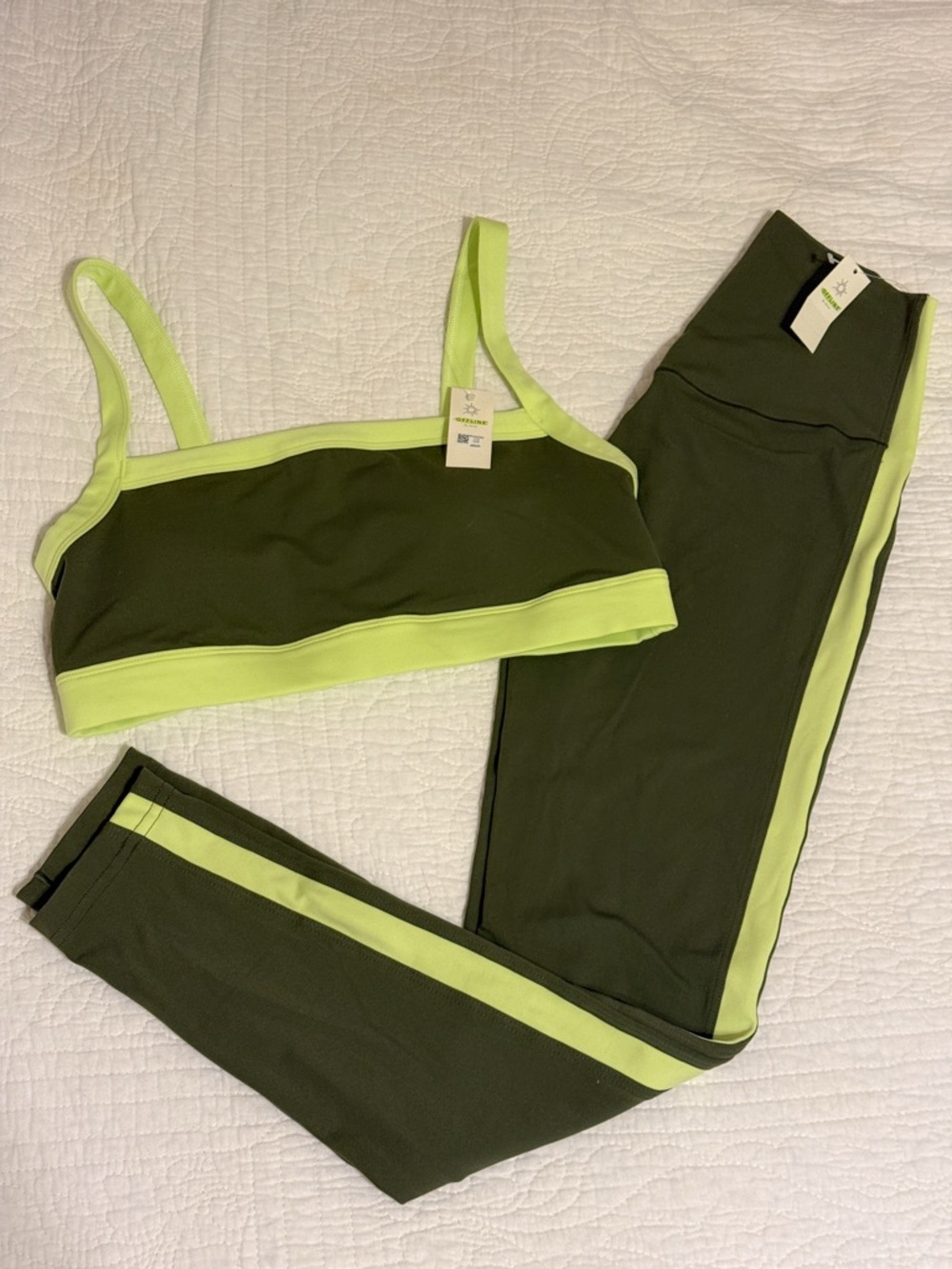 OFFLINE by Aerie Colorblock matching set in Military Green | SMALL NWT